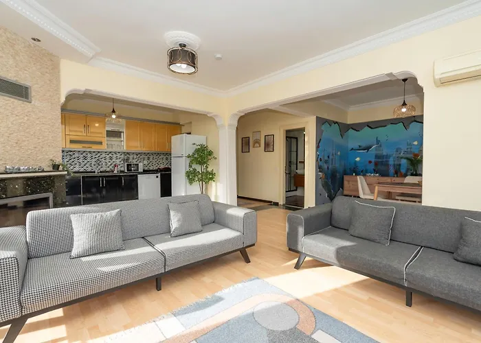 B Lackstone Homes