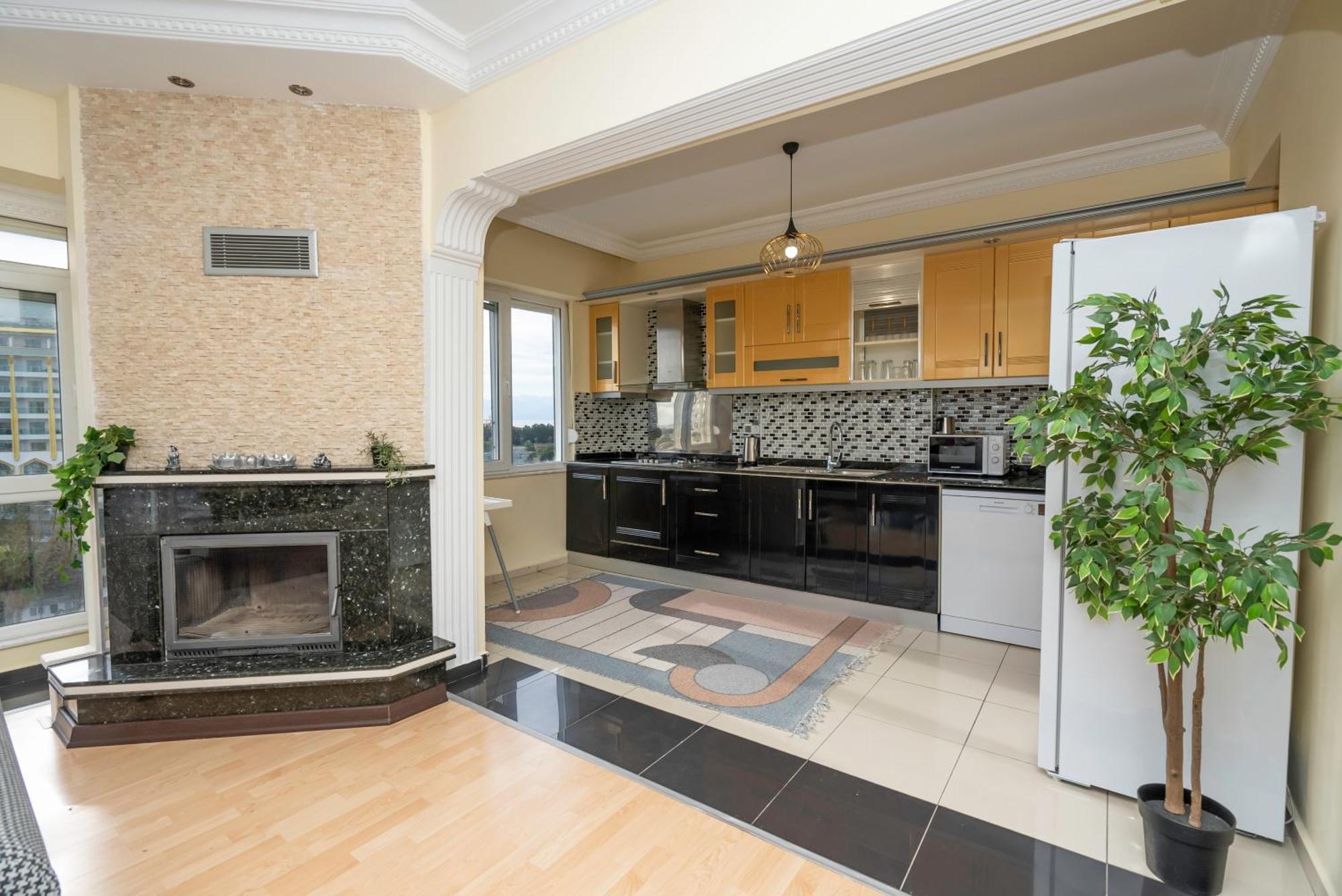 B Lackstone Homes